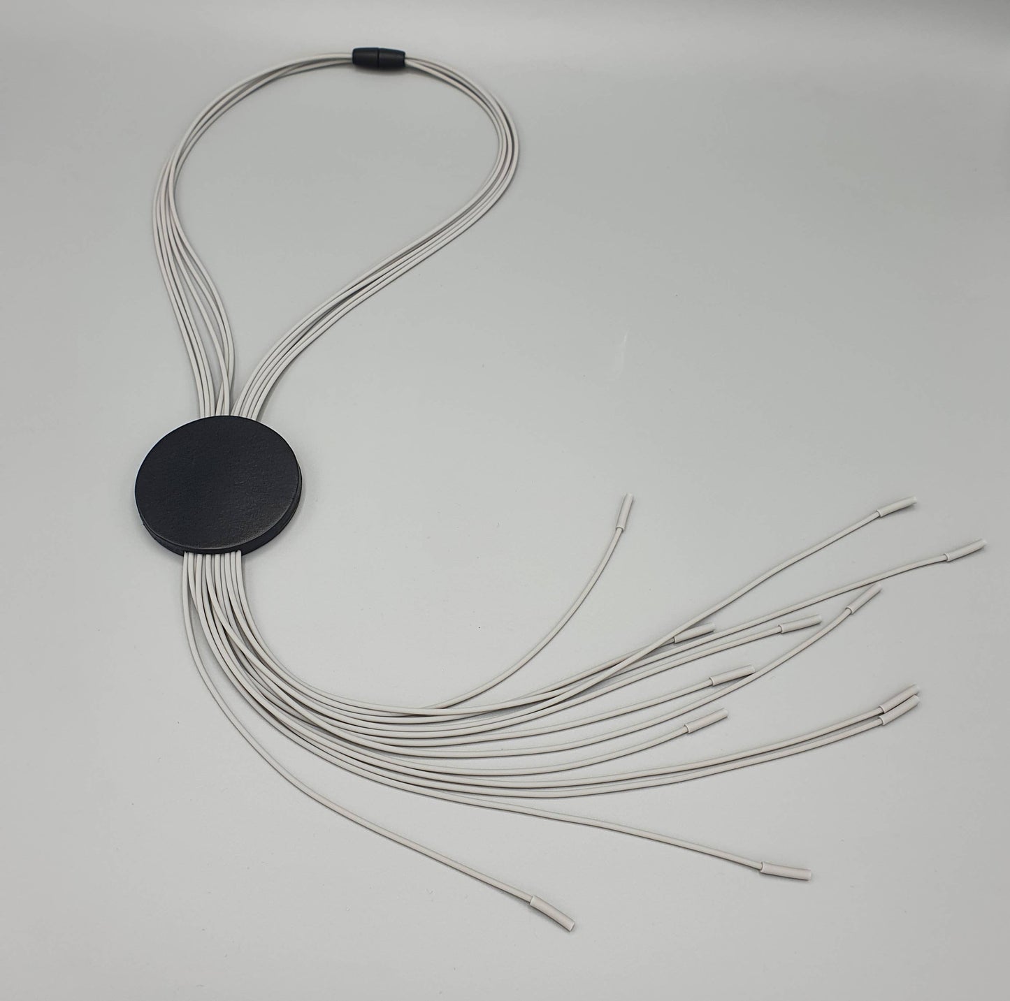 Collier - Round Pvc Slide