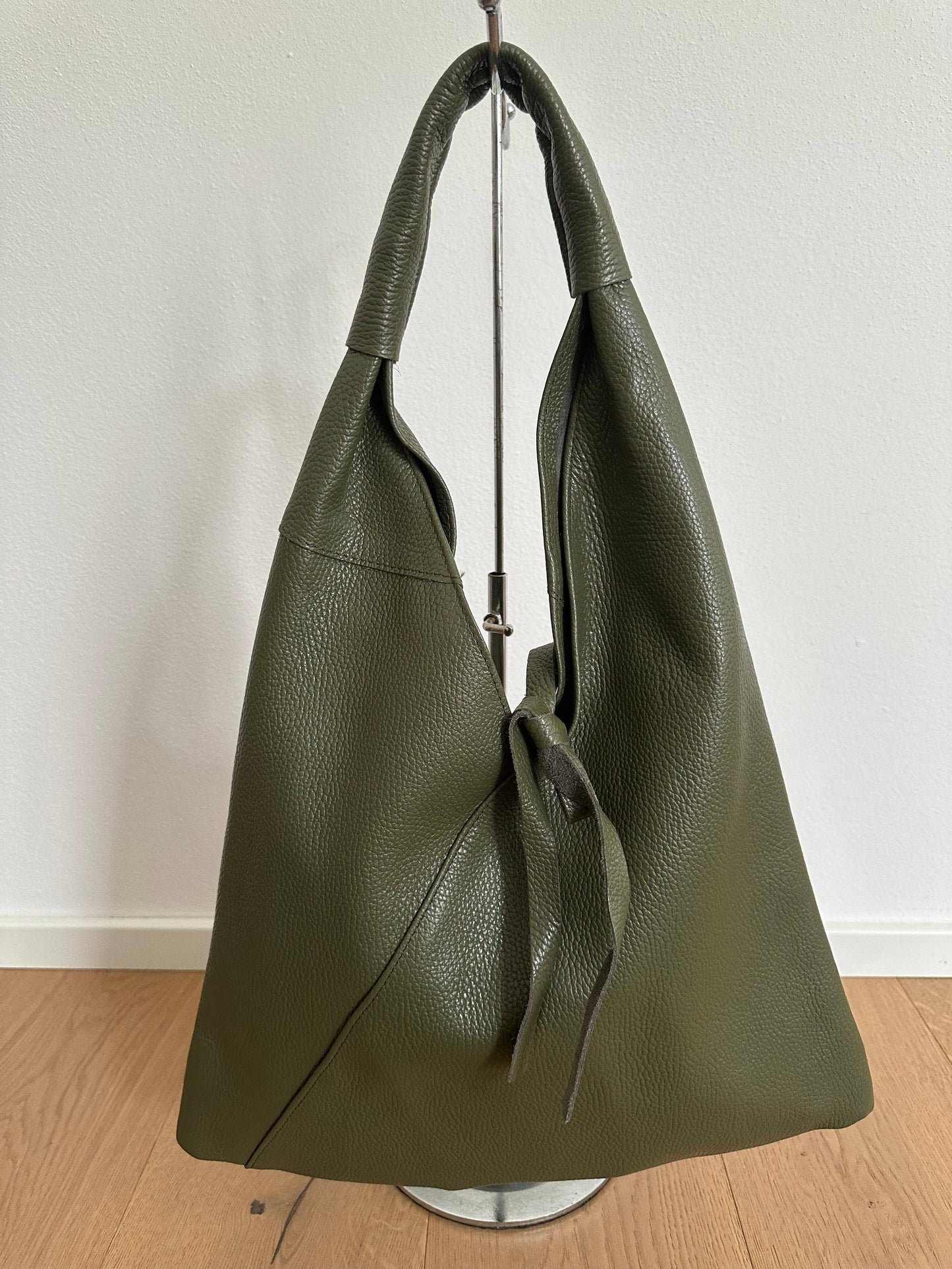 sac - KIKI- hobo
