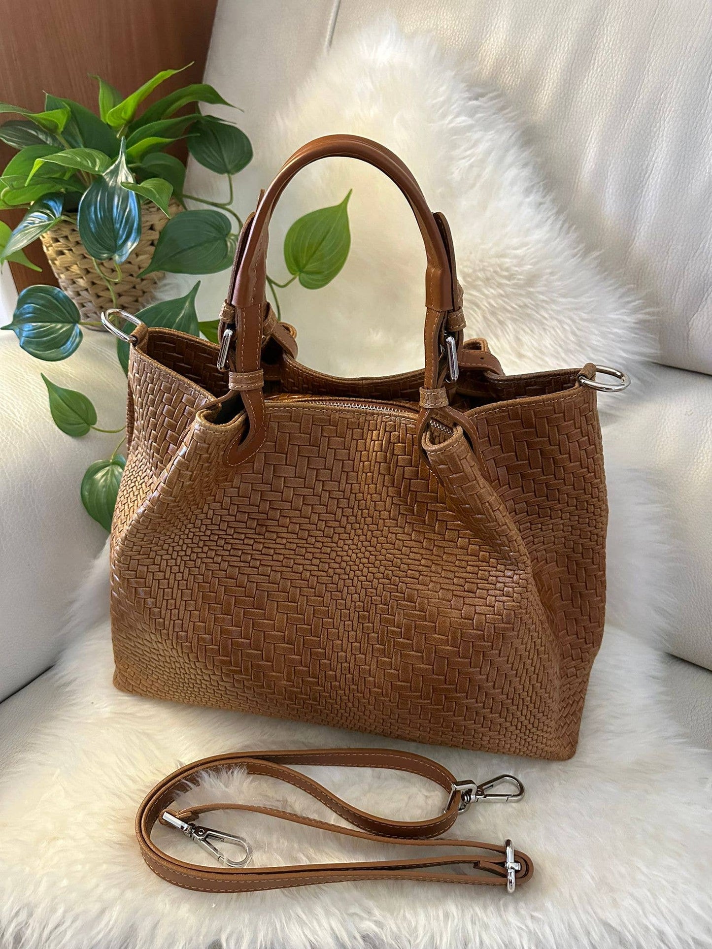 MAXI WOVEN BAG